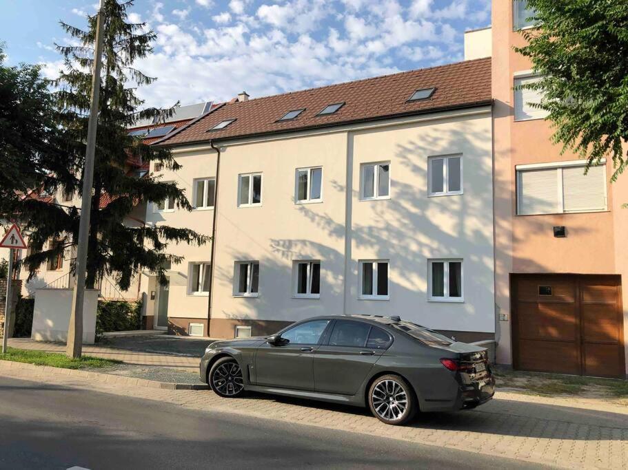 Apartamento Quattro Casa Sopron Exterior foto