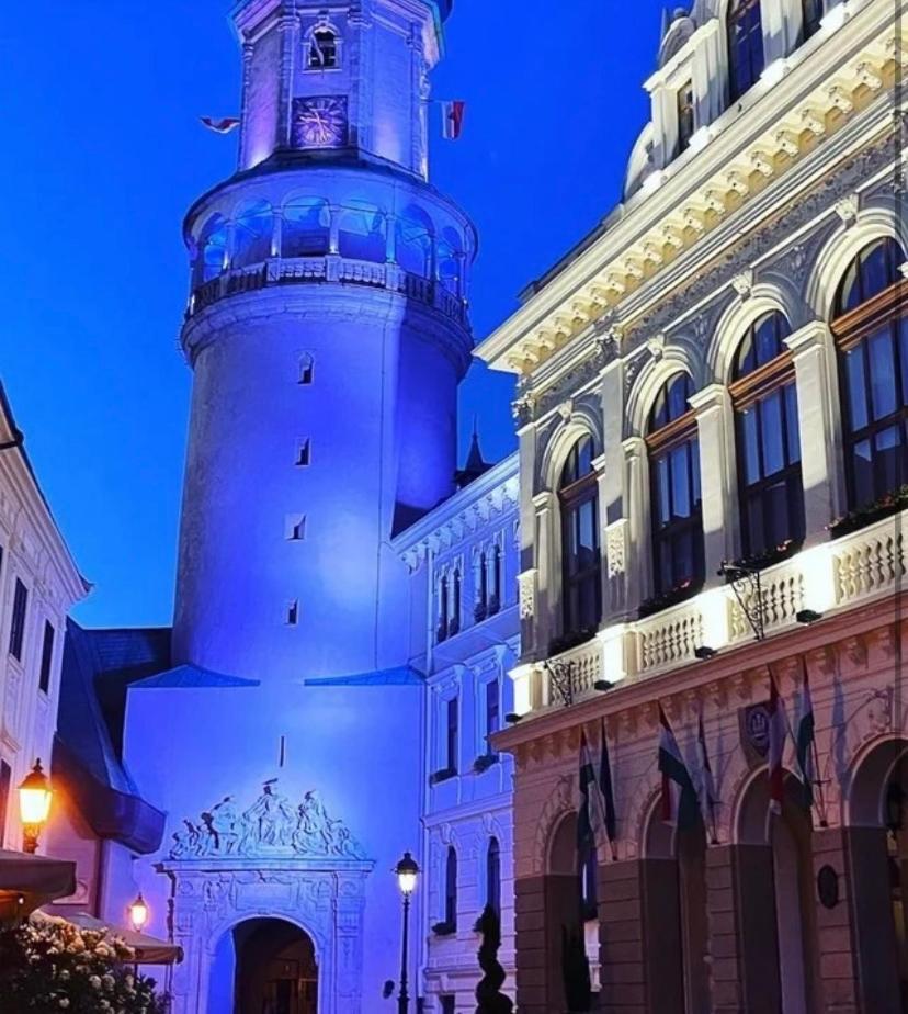 Apartamento Quattro Casa Sopron Exterior foto